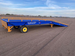 R825R LOADING DOCK