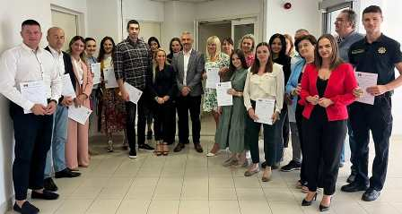 Diplomi di italiano per agenti di polizia montenegrini: l’Ambasciatrice Marsella alla cerimonia