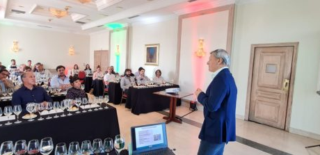 Organizzato dall’Ambasciata d’Italia a Montevideo, si è svolto ieri il seminario “Italia del vino”