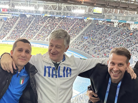 La Plata : la comunità italiana stadio Diego Armando Maradona per sostenere la nazionale Under20