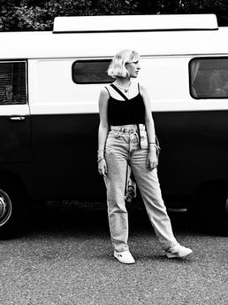SMO° Photography & Design Van Women Model 