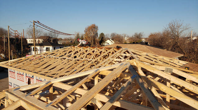 Finition de la charpente de la toitutre