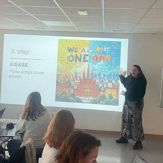 Erasmus+ kursi Barselonā: digitālie rīki un mākslīgais intelekts izglītībā