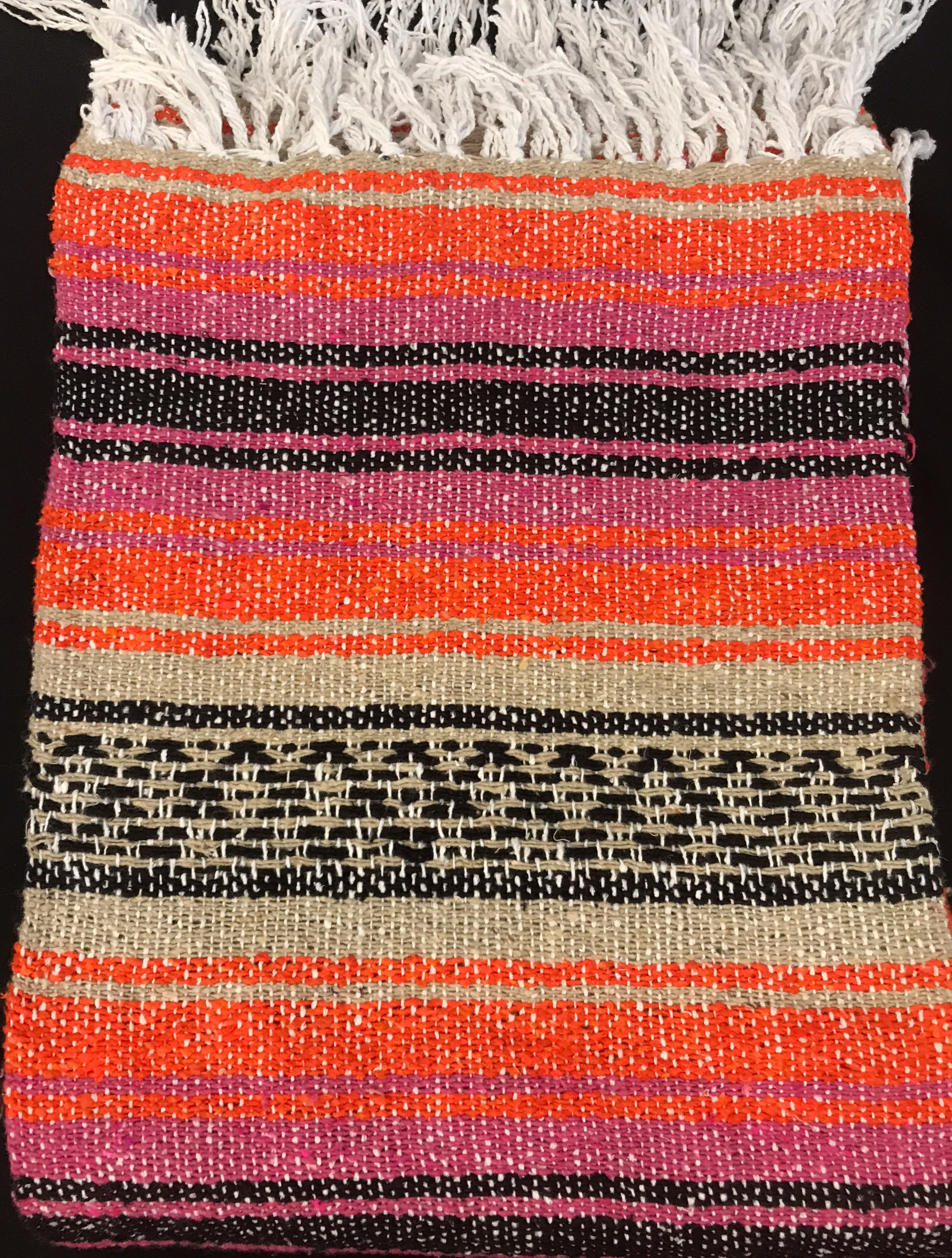 Cobija Falsa - Naranja y Rosa Oscuro