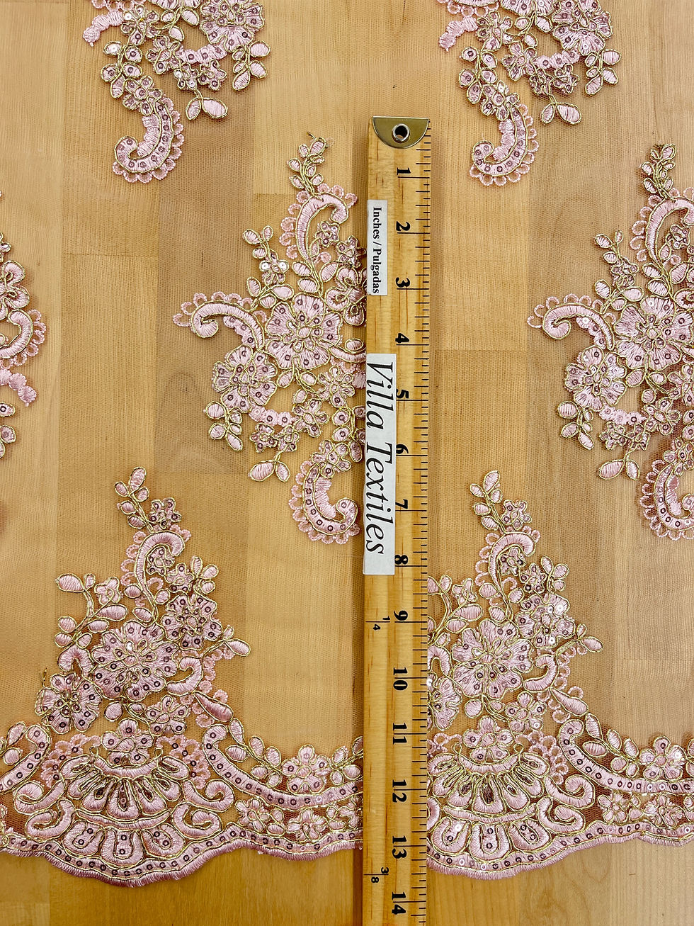 Miniatura: Pink and Gold Lace