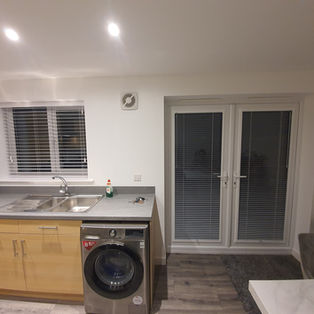 50mm Venetian Blinds fitted above the sink & Perfect Fit Aluminium Venetian Blinds fitted to the patio door.
Fitted in bilton in ainsty
pure white