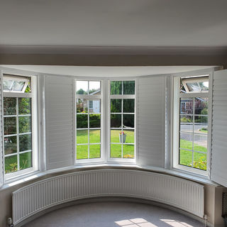 Full Height Plantation Shutters 
fitted bay window
Pure white 
76mm louvres
Silent tilt operation
Split tilt

fitted in Wetherby