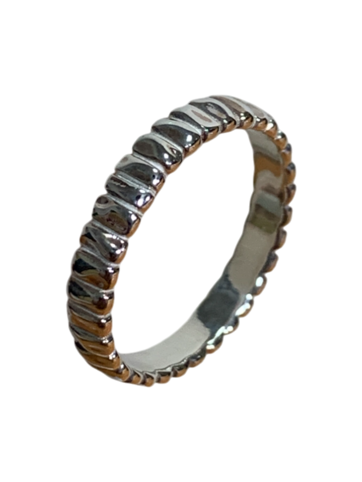 Organic Bar Patterned Ring