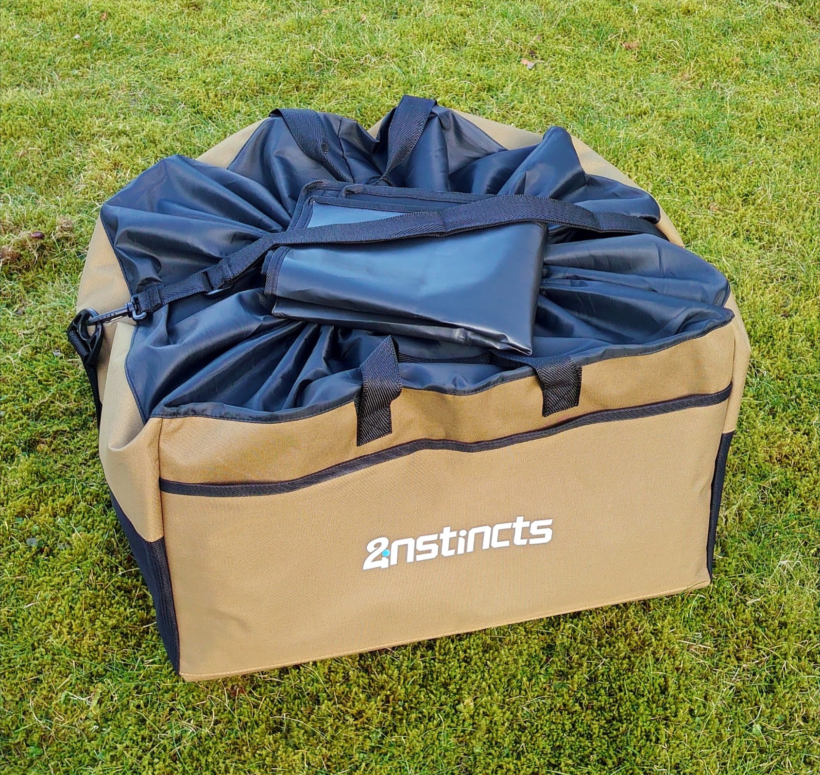Bag for waders and wading shoes
