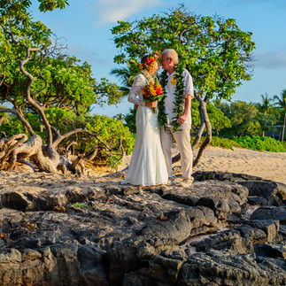 Elopement At Kuki`o Beach Big Island Elopement Hawaii Kona Wedding Officiant