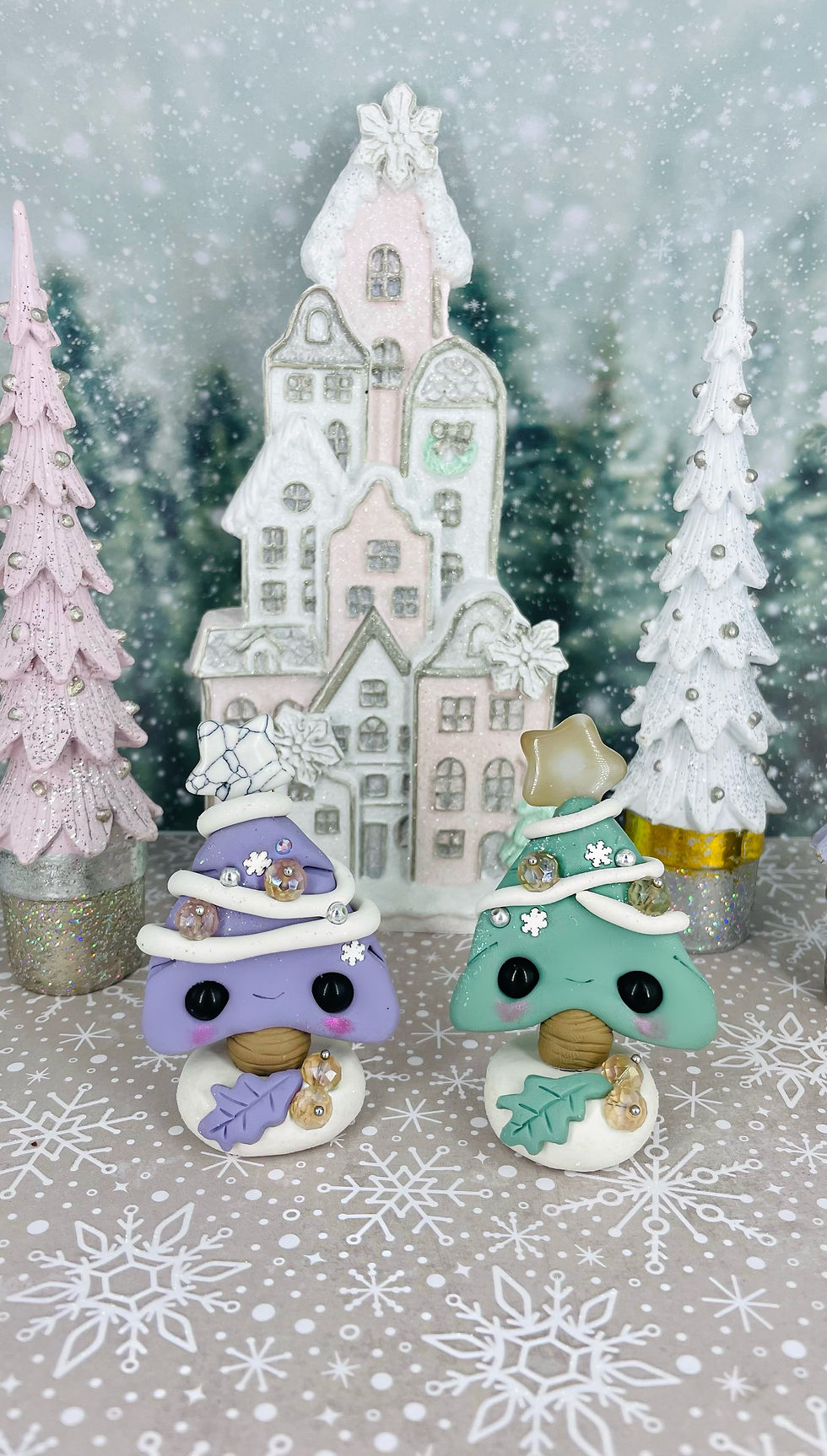 Thumbnail: Howlite Crystal Christmas Tree
