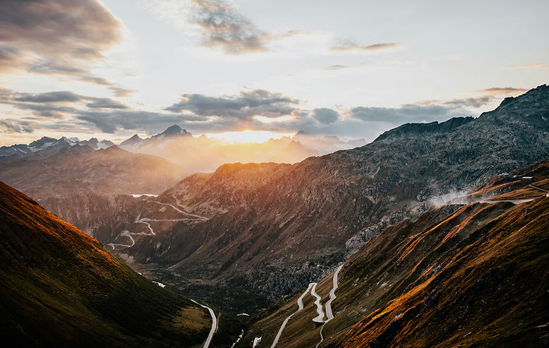 benjamin-behre-i1TP8hZX8c4-unsplash_edited.jpg