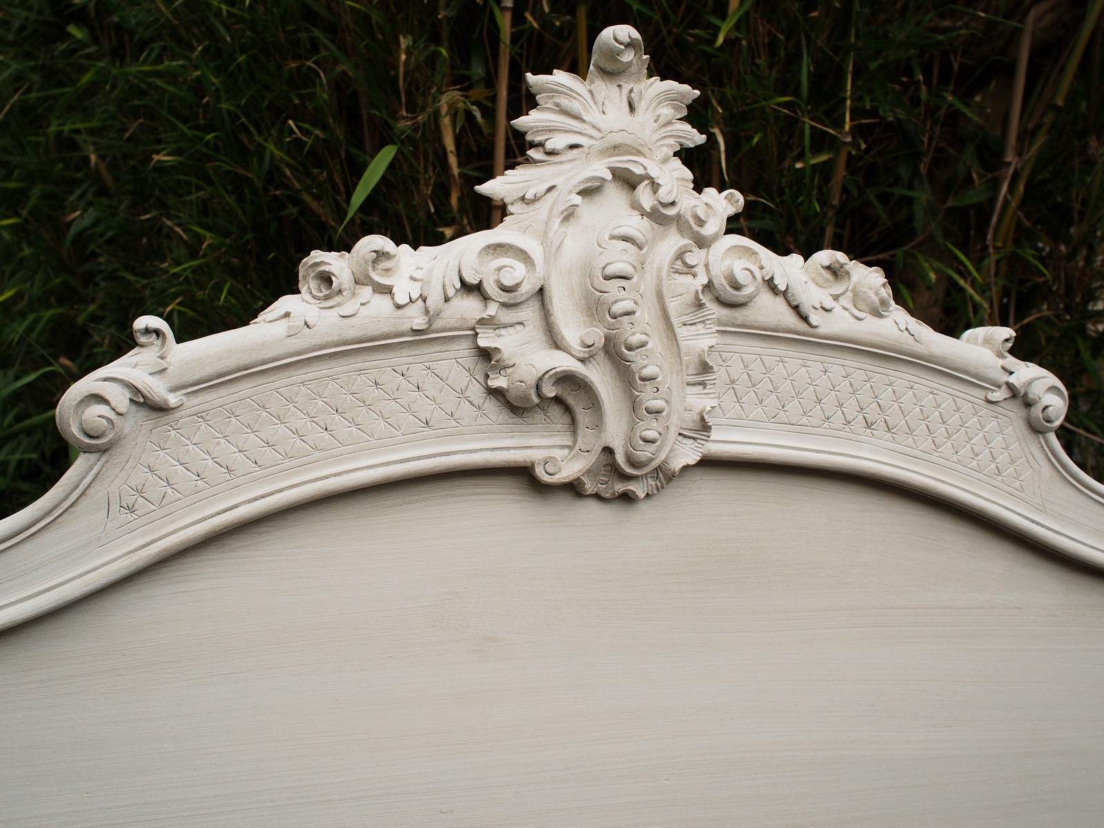 Aperçu patine blanc gris perle clair