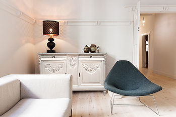 Buffets Louis XVI blancs patinés