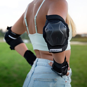 protection safety gear equipment helmet pads skateshop cyprus europe online