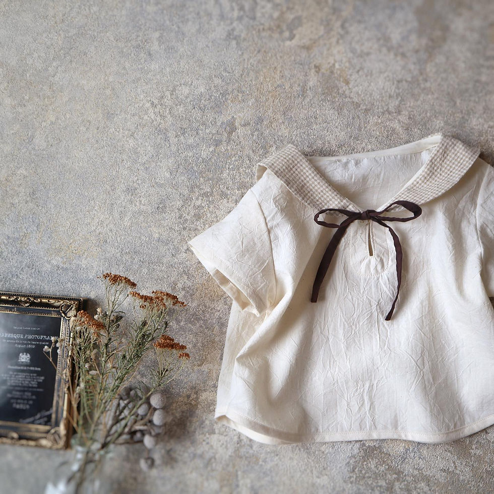 セーラーカラーブラウス