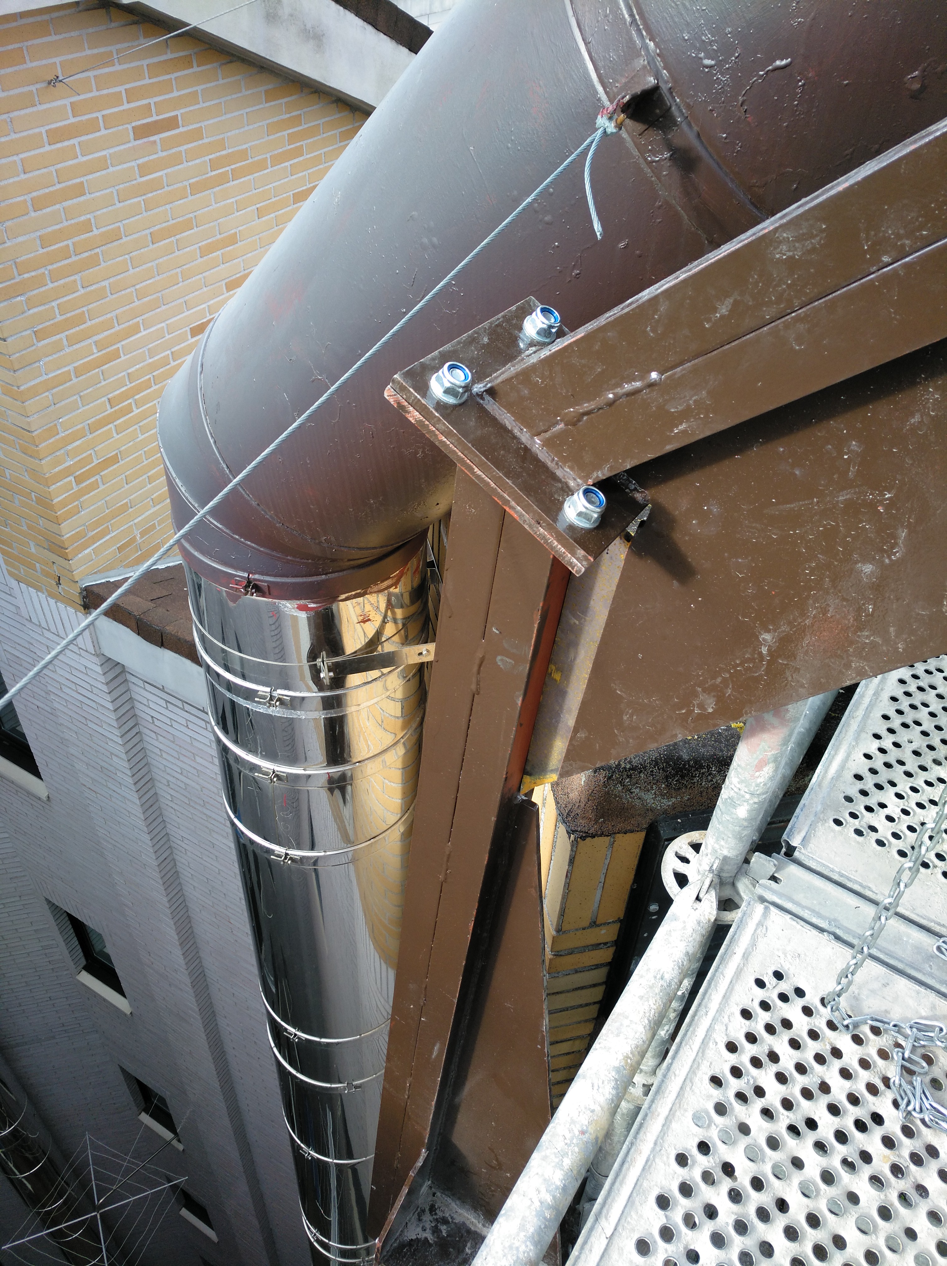 Estructuras de soporte y chimeneas