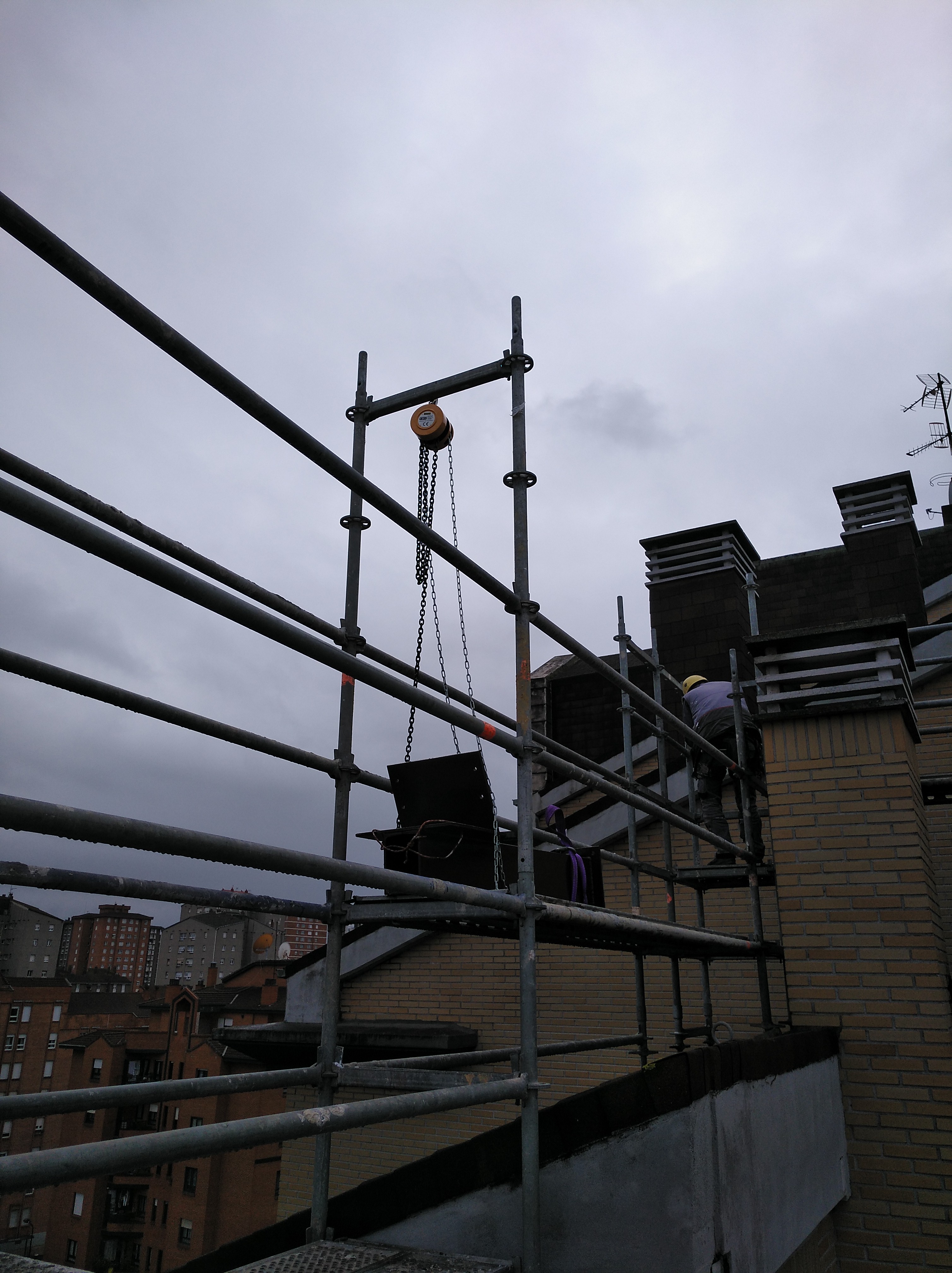 Estructuras de soporte y chimeneas