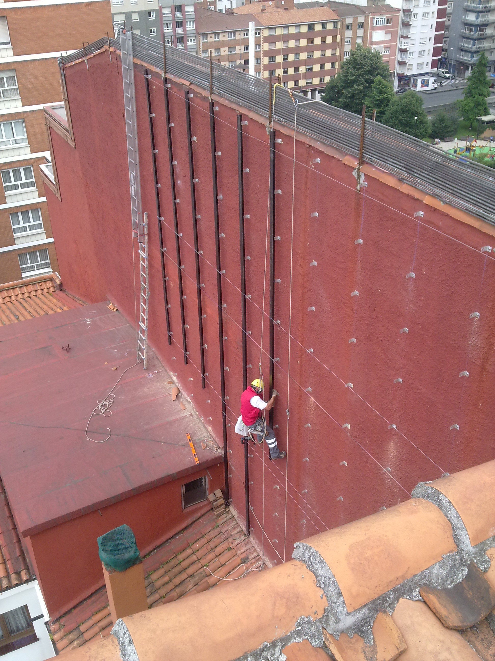 FACHADA EN COMPOSITE