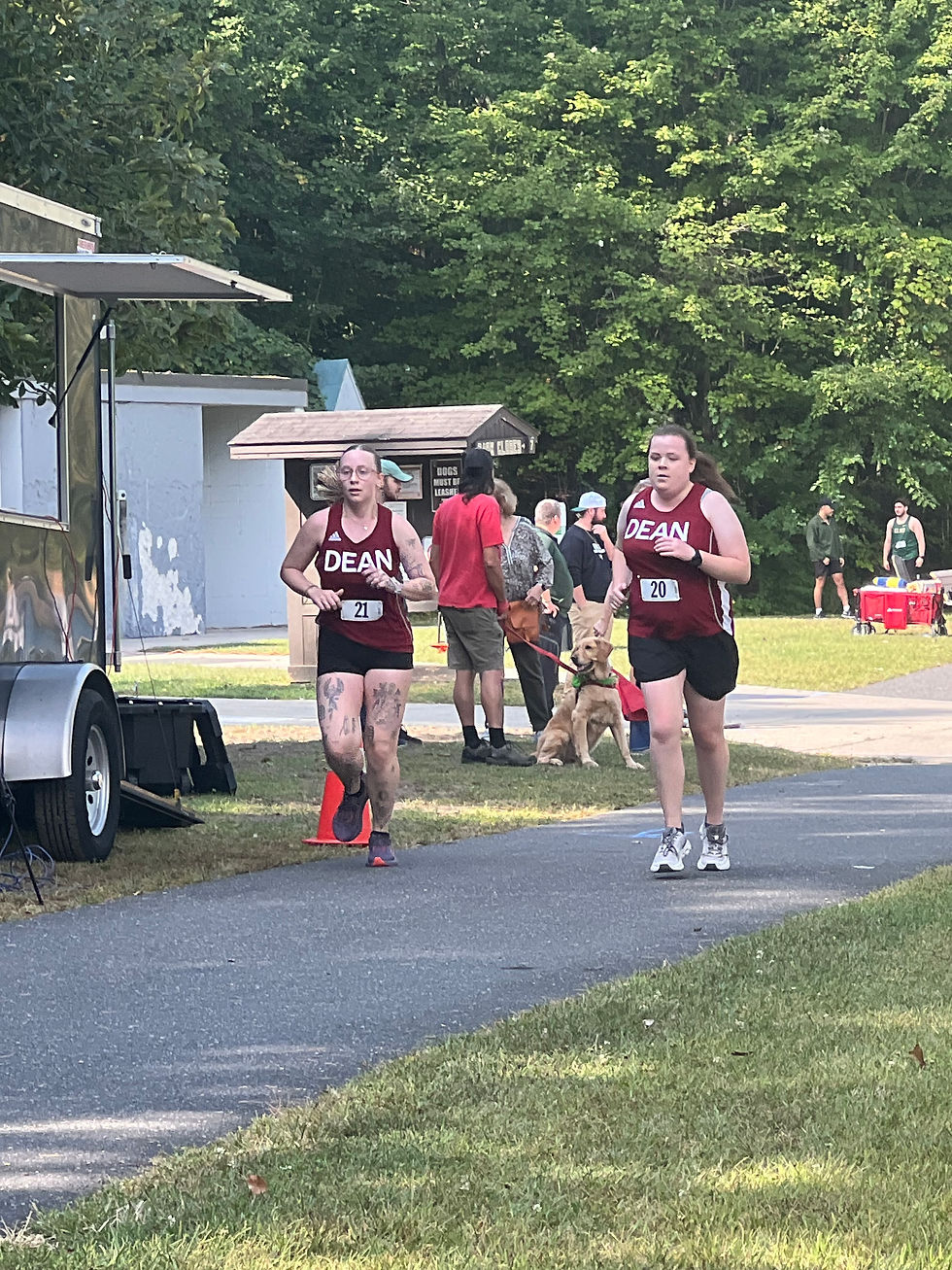 From left to right: Isabella Nitschke and Katherine Moody compete for the Women's team. Photo Courtesy: Jack Ruderman