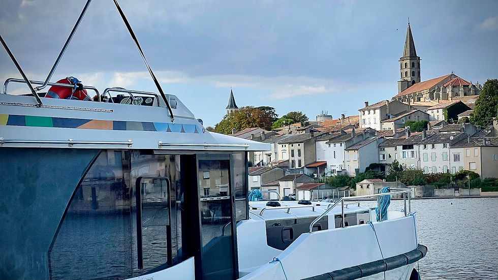 Bareboating, Languedoc, Wine Region
