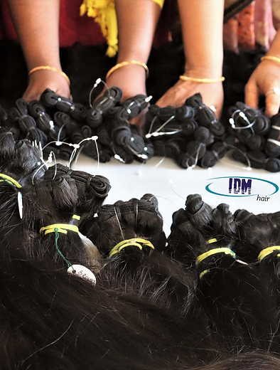 Long Natural Wave Hair Extensions in Black.png