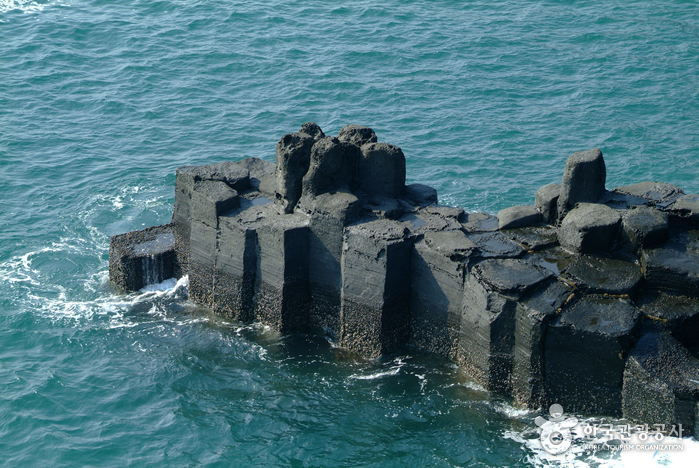 Thumbnail: 1 day Essential Jeju Island Private tour for South course with Lunch