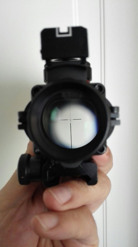 Thumbnail: Mira Acog 4x32 retro iluminada