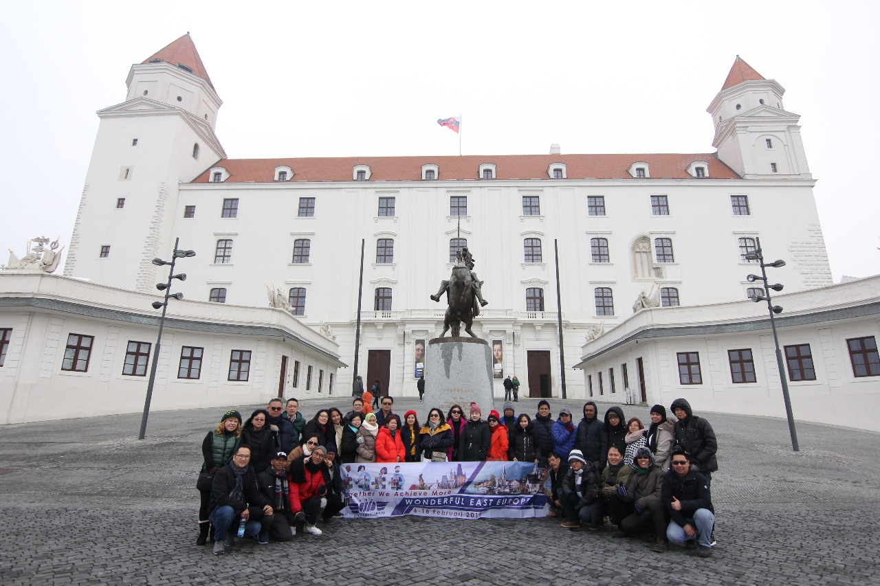 Uniair East Europe Feb 6-18 Februari 201