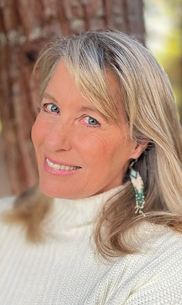 Susanne Severeid headshot Bea IMG_0167.jpeg