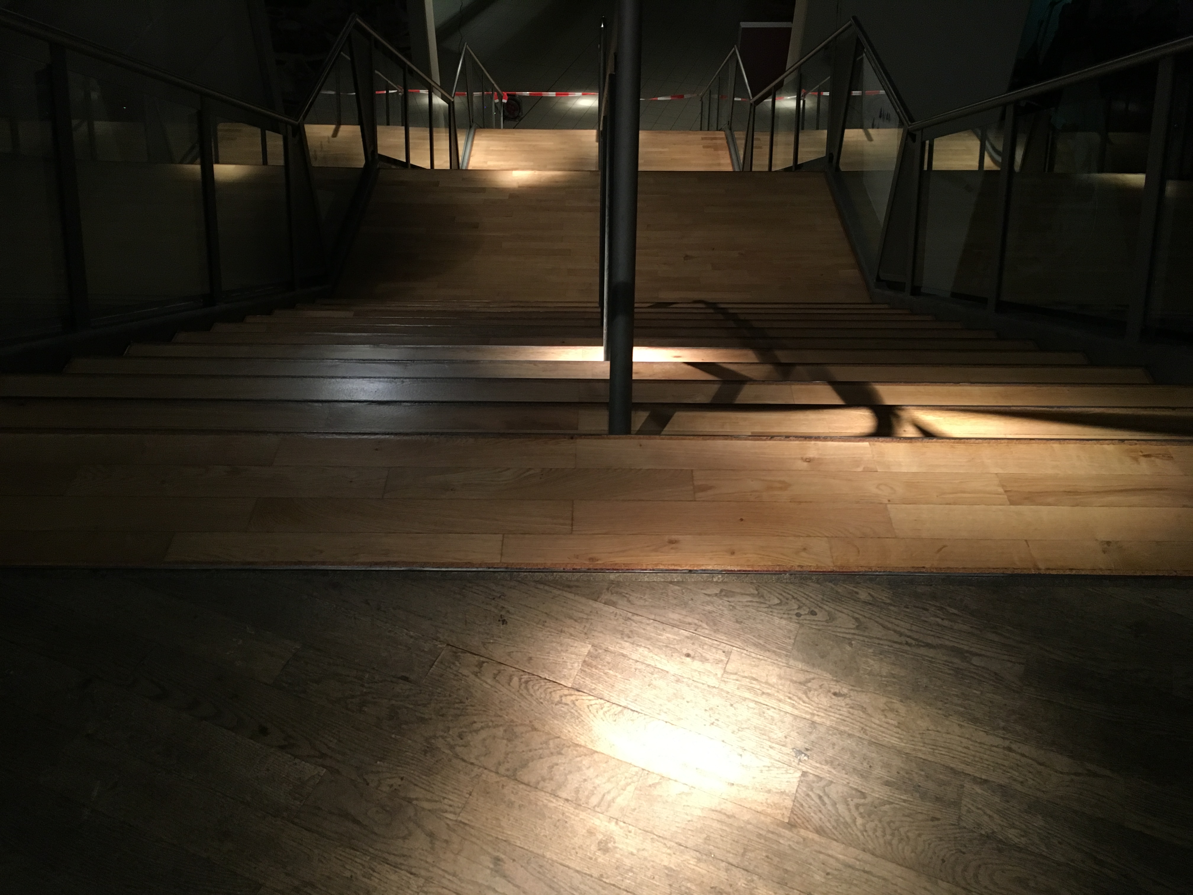 Cinestar Treppe Aufarbeiten