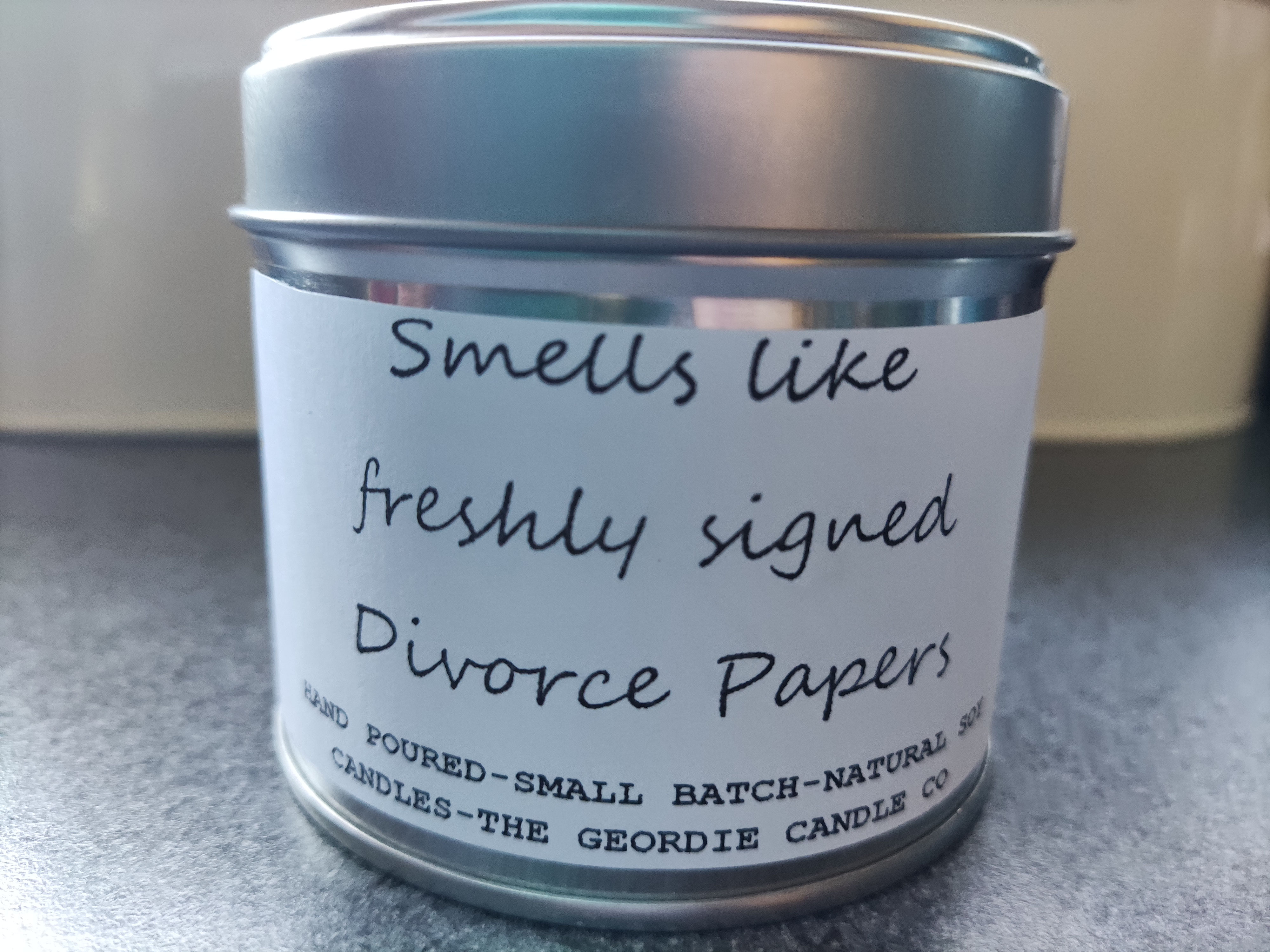 Smells Like Freshly Signed Divorce Papers – Funny Candle