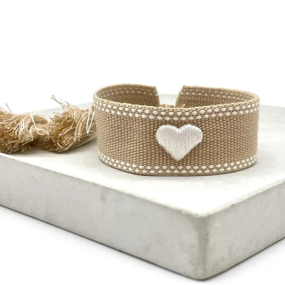 Miniaturbild: Gewebtes Armband - Beige & weißes Herz