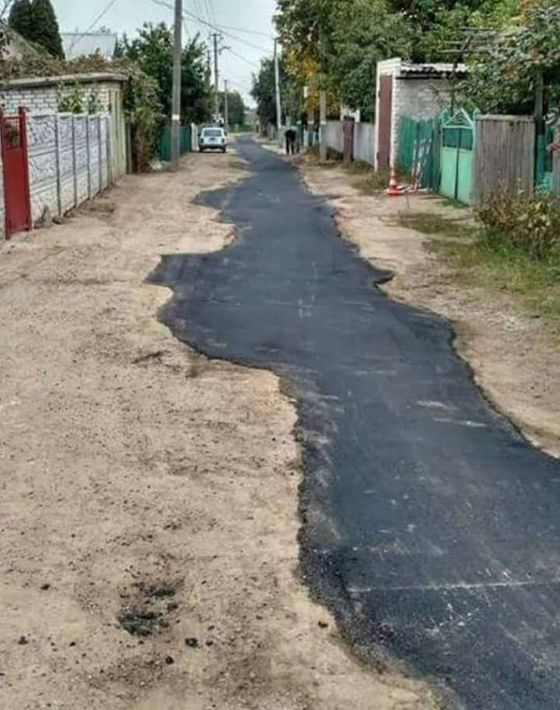 Eh me ne fund u asfaltua dhe rruga!!!! Tani prisni Ramen ta beje me pagese se eshte rruge e re dhe d