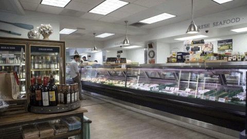 FishKingInterior_large.gif