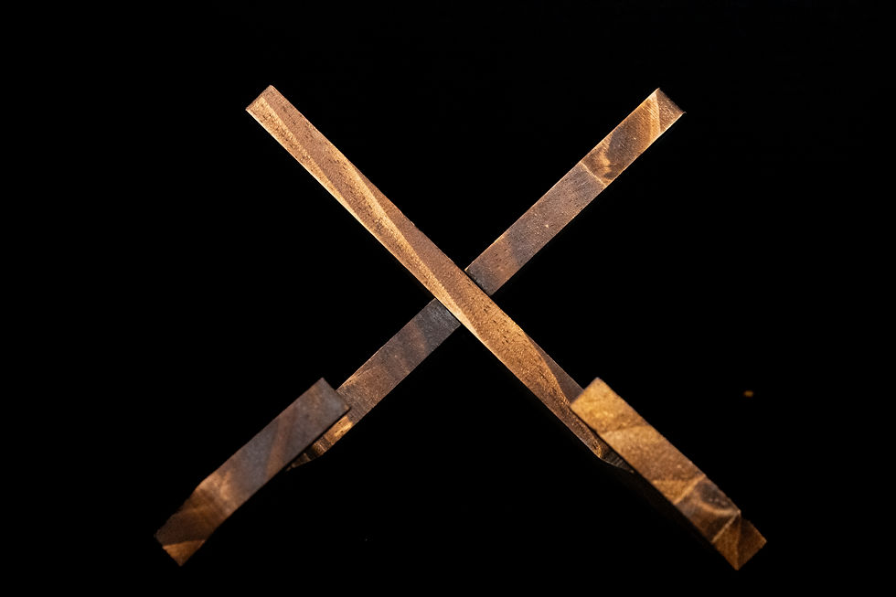 Thumbnail: Front view of the Acierto Creations display easel showing its X-shaped supports
