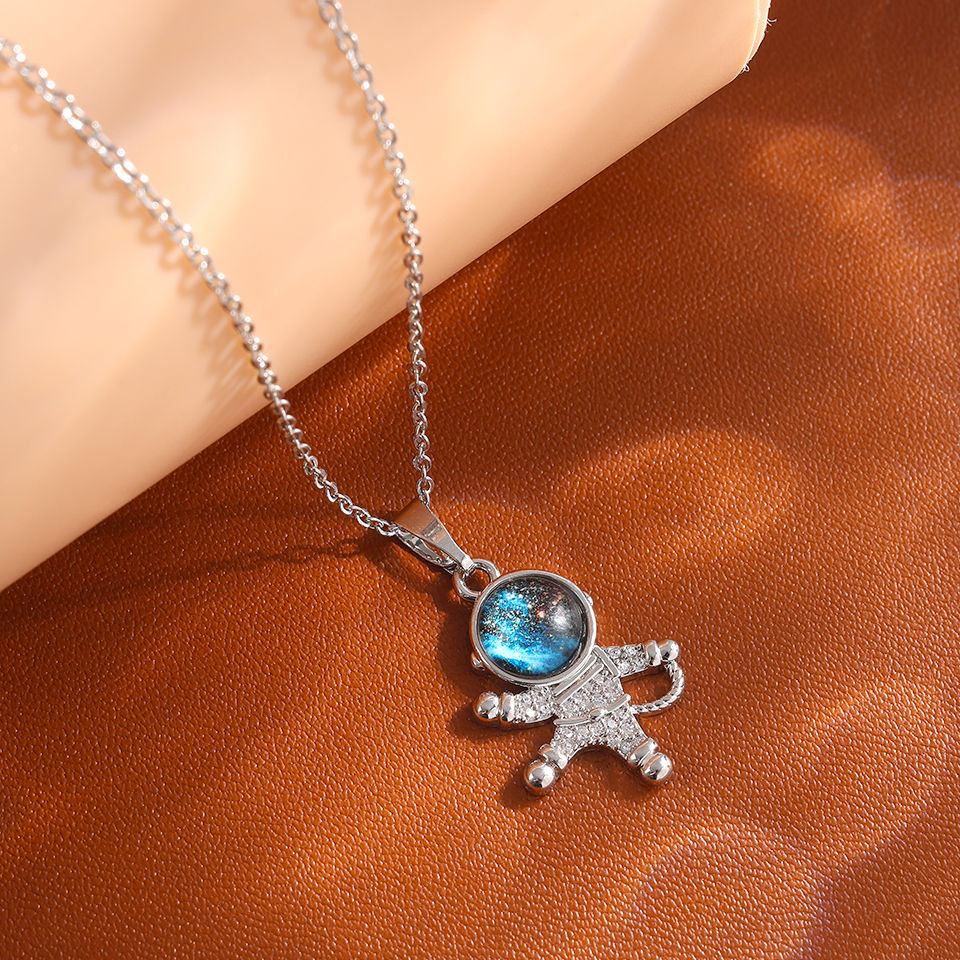 Thumbnail: Light Luxury Titanium Steel Star