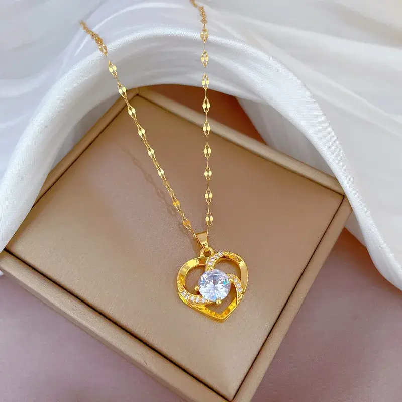 Thumbnail: Fashionable and Luxurious Peach Heart Pearl Oyster Necklace, Personalized and Ve