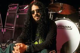 Frankie Banali, Drummer for Quiet Riot, Dies at 68