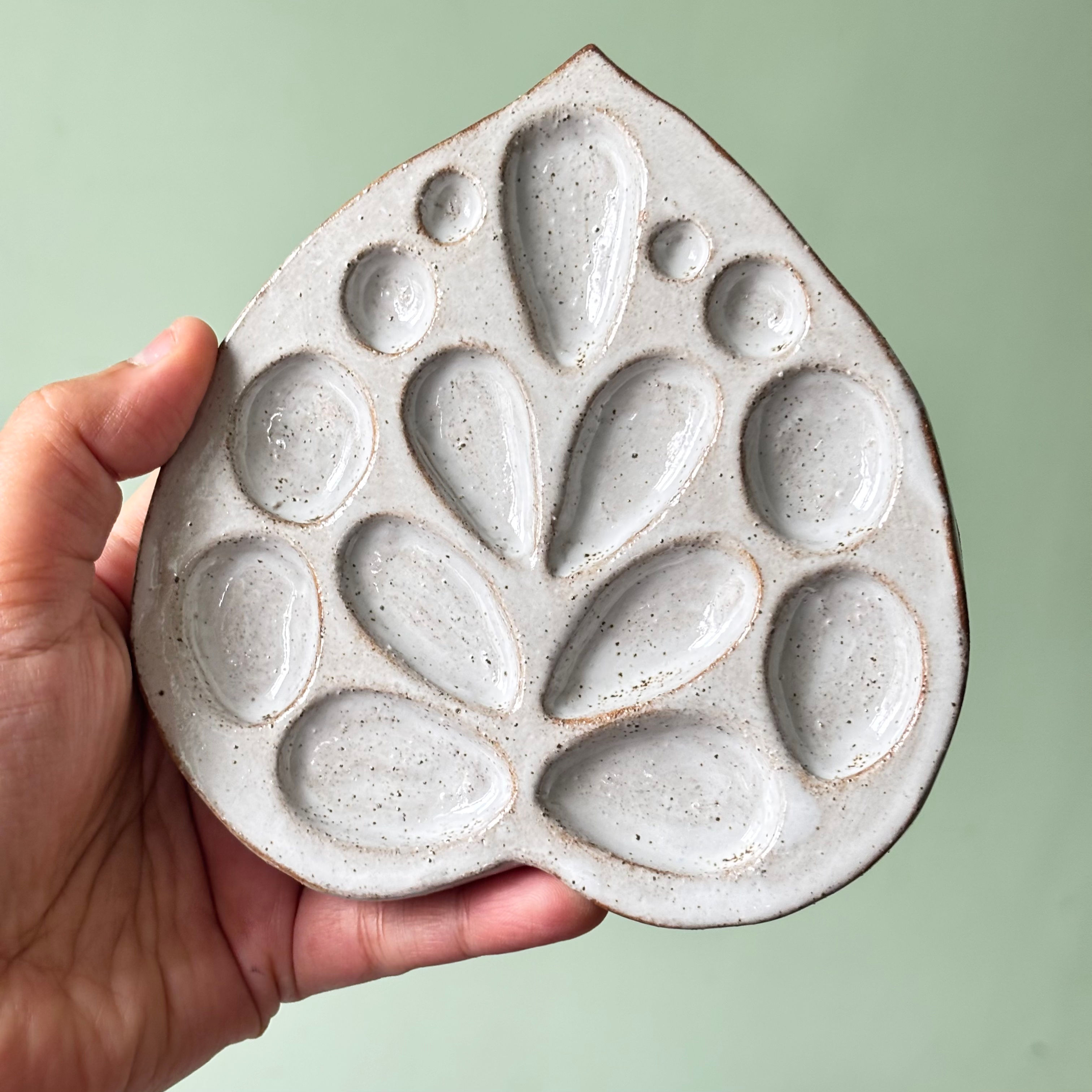 Leaf Medium Watercolor ceramic palette - Made In India