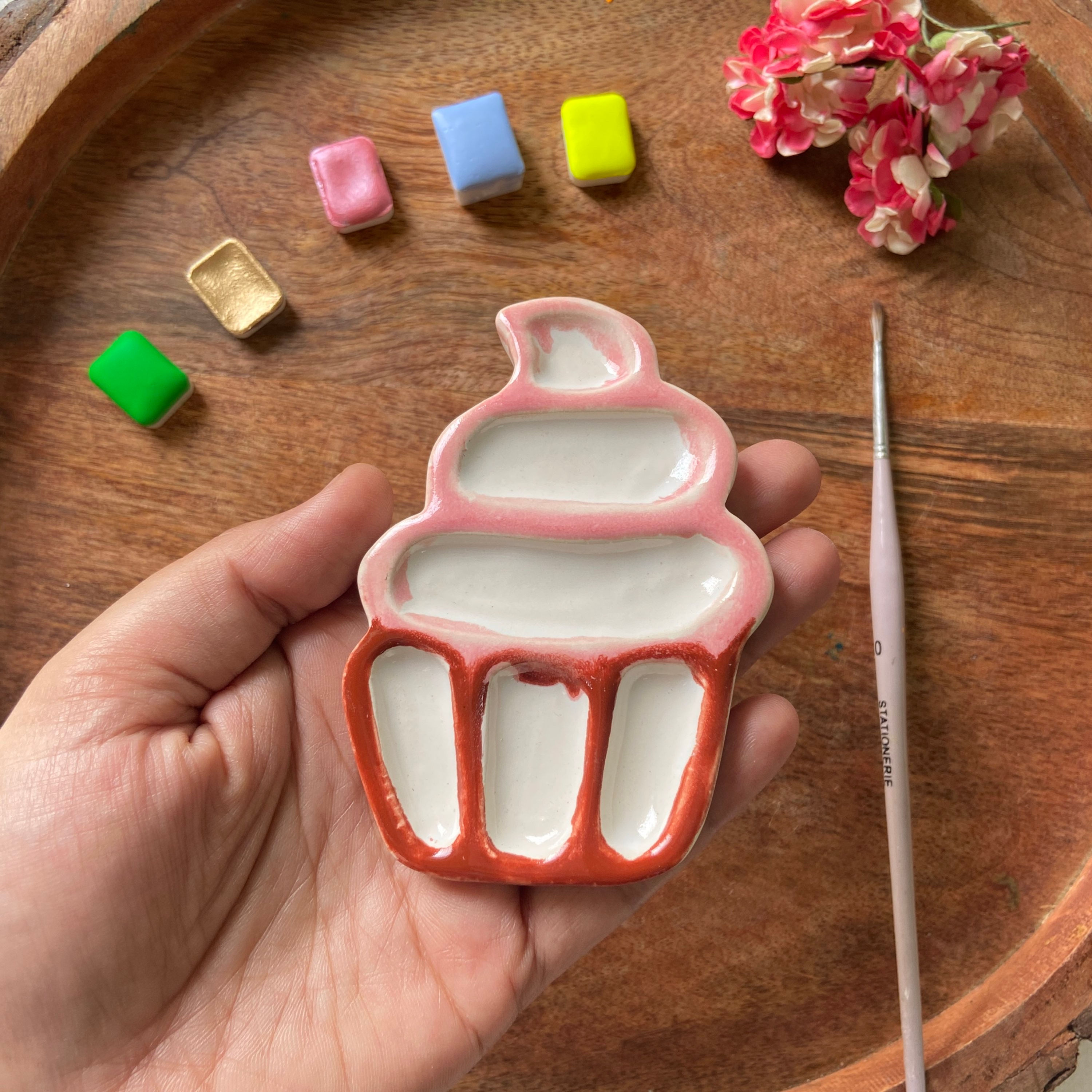 Cupcake tiny ceramic palette in India