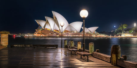 Circular Quay y la Ópera de Sídney en el puerto de Australia.