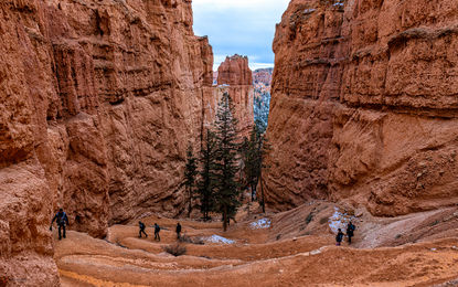 A conexão com a Peekaboo Trail, partindo da Navajo Loop Trail, no Bryce Canyon National Park, Utah