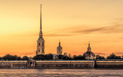 Fortaleza de San Pedro y San Pablo en la isla de Zayachy, en San Petersburgo, Rusia.
