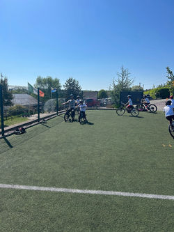 3rd Class Bike Week 02