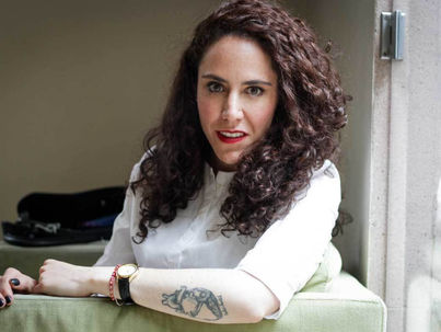 La vida de una escritora más allá de la fama