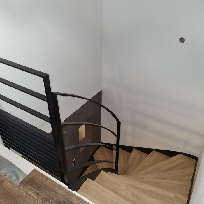 Escalier quart tournant metal sur mesure Grenoble