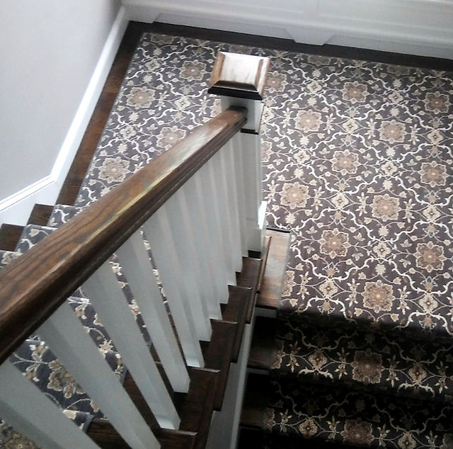 The intricate design of this repeating medallion pattern is challenging to layout correctly but our 
