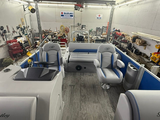 Thumbnail: Brand New 2026 Bentley Legacy Swingback Pontoon With 115 HP Suzuki Engine