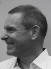 Paul B  and W side profile.PNG